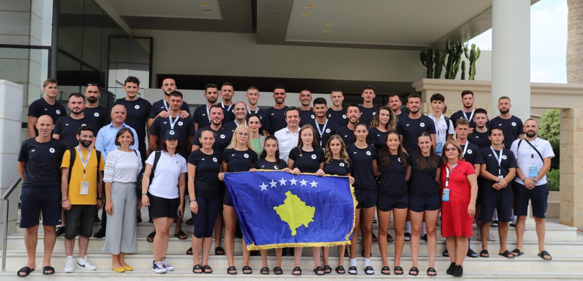 ALBIN Kurti viziton ekipin e Kosovës që ndodhet në Heraklion të Greqisë për Lojërat Mesdhetare në rërë