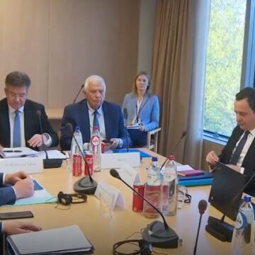 TAKIMI Takimi i Brukselit, Kurti-Vuçiq, me meny si çdo herë tjetër