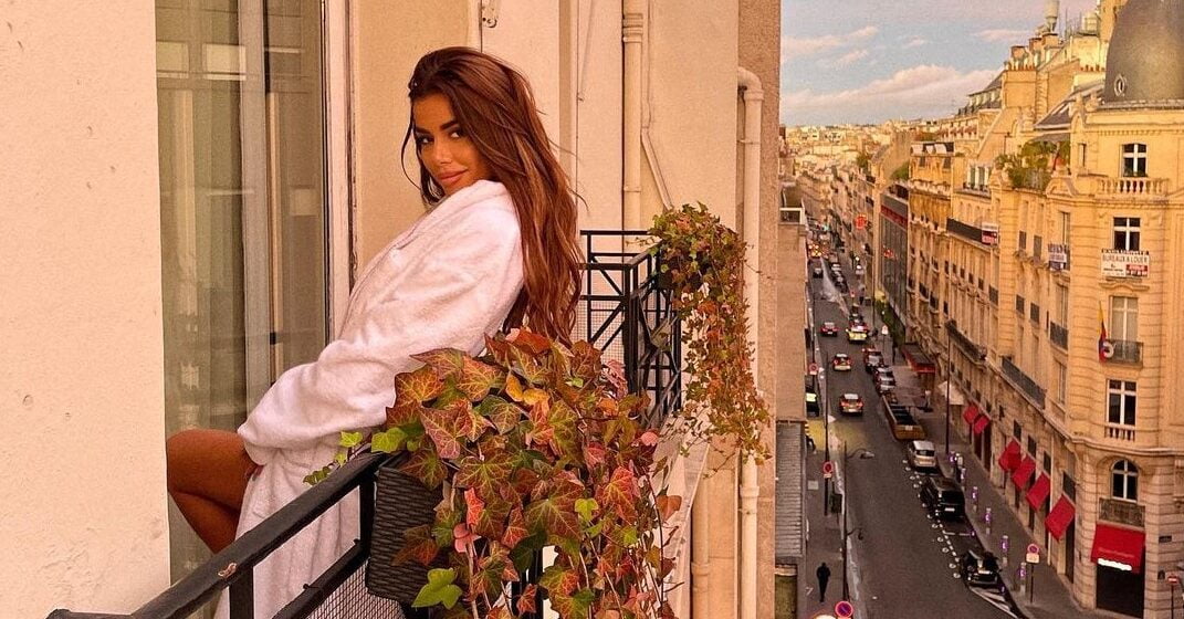 Tayna - Instagram (23) Tayna “çmend” ndjekësit, publikon pamje e zhveshur nga banjo