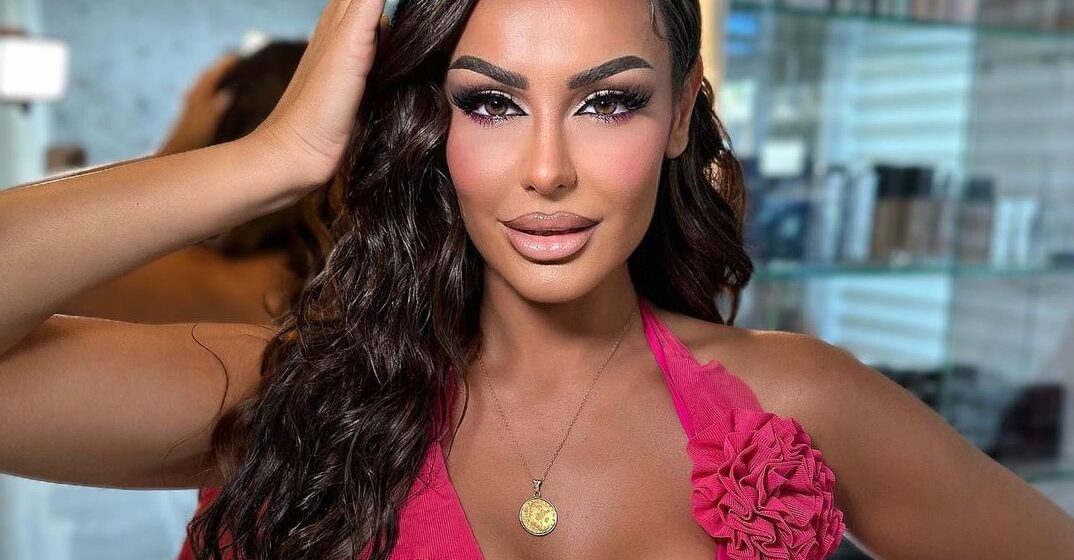 Xhuli - Instagram (3) Kaq kohë pas daljes nga BBVK, Xhuli ka vendosë t’ju tranoi me një pamje eksplicite duke ngritur këmbët