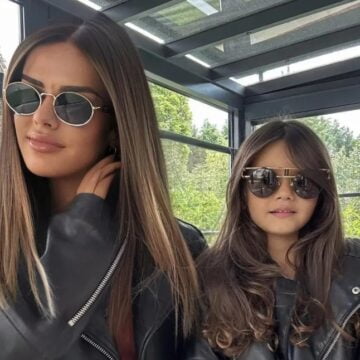 ariana1 Ariana ‘shtyhet’ me të bijën se cila po duket më bukur, por cila mendoni ju?