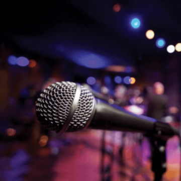 mikrofoni E dhimbshme: Në moshë të re, këngëtari që e njohni të gjithë diagnostifikohet me kancer, anulon koncertet