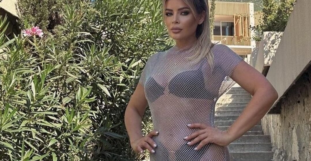 Gati të bëhet gjyshe, por Mimoza Mustafa është bërë sonte si të ishte 20-vjeçare