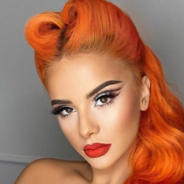 Rina Balaj qenka ‘tranu’ krejt, publikon pamje komplet e zhveshur nga banjo