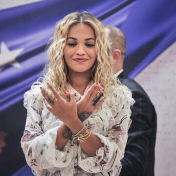 Emocionohet Rita Ora: Të dua Kosovë