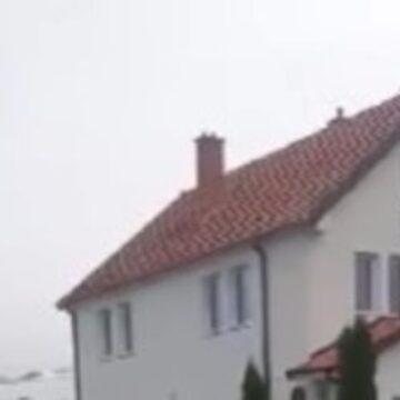 E dhimbshme: Dalin pamje nga shtëpia dhe familja e policit të vrarë në veri