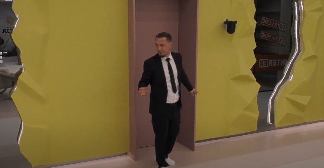 Bleros i bie të flej si çiftë me aktoren e filmave për të rritur, habit me vendimin