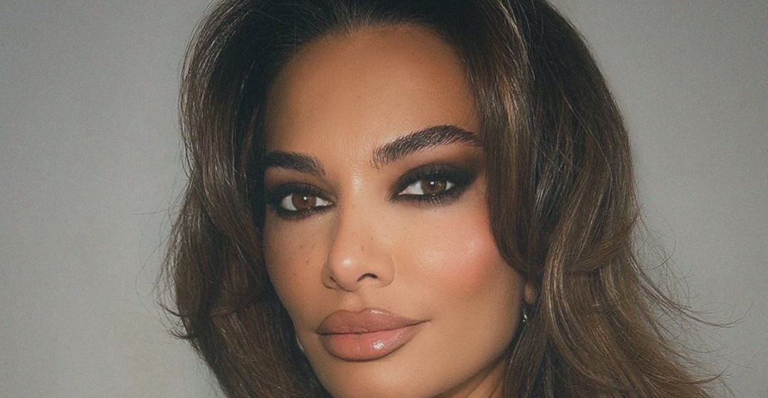 Liberta Spahiu vishet tamam si gjyshe, por ka diҫka që gjyshet tona nuk e kanë pasur kurrë