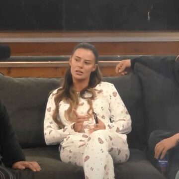 Santiana thotë se e kap ankthi kur fle ditën