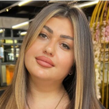 Armonda e ‘zhytur’ në luks, shfaqet me këtë veshje të shtrenjtë dhe e mbushur me dukat