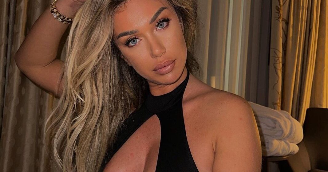 Adelina Tahiri - Instagram (7) Në fund të javës së parë të Vitit të Ri, Adelina ka vendosur që bëjë festë të ҫmendur