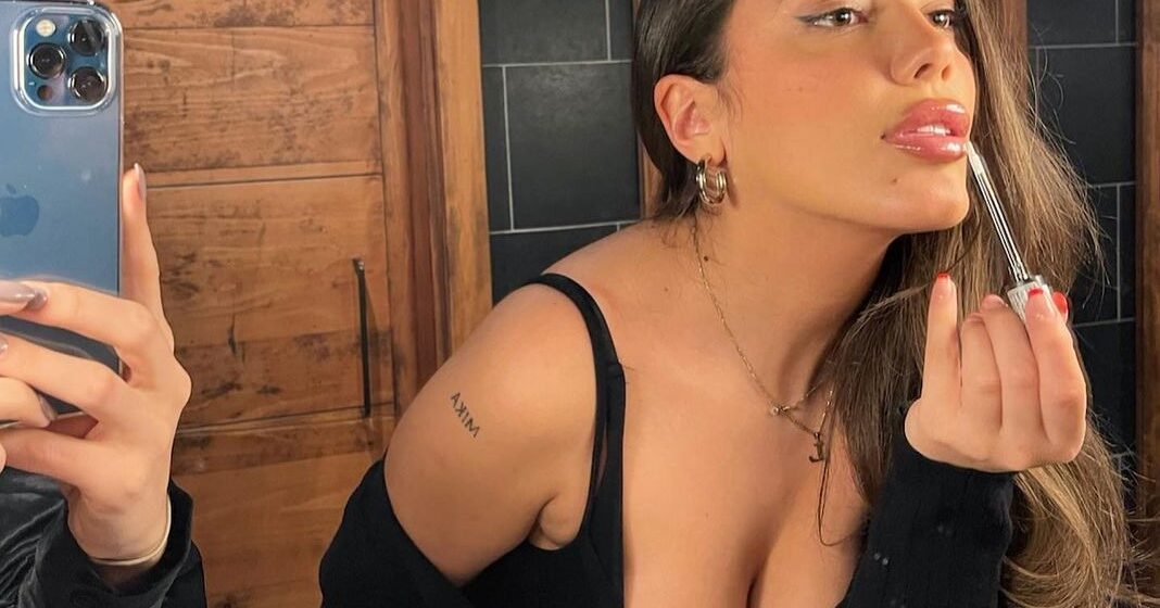 LOTINA HAZIRI - Instagram (6) Çika e Lutfi Hazirit zhvishet komplet, pa pikë turpi publikon fotografi pa të brendshme