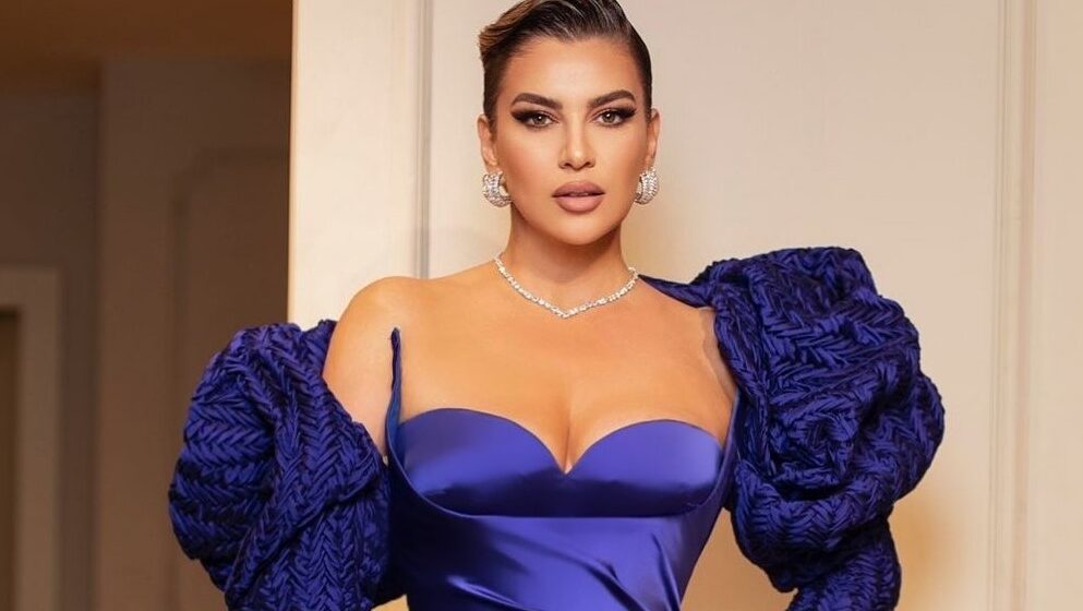 Leonora bëhet nuse për qejfin e burrit të saj, shfaqet në krahët e personit më të dashur