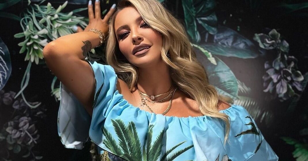 Tuna - Instagram (15) Edhe djali i Tunës i këndon “Zogut” – Zogu i zogut