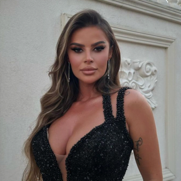 saintiana 5 Santiana del komplet e zhveshur, ia ‘qet flakën’ djemve të Big Brother VIP Kosova