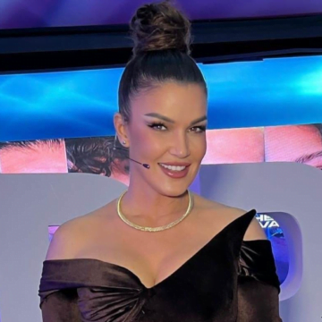 35 vjet dallim në moshë, kush është nëna e kush e bija?