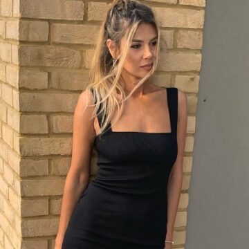 Çfarë ka ndodhur kështu me të? Kaltrina Selimit i paska ‘humbur’ komplet gjoksi