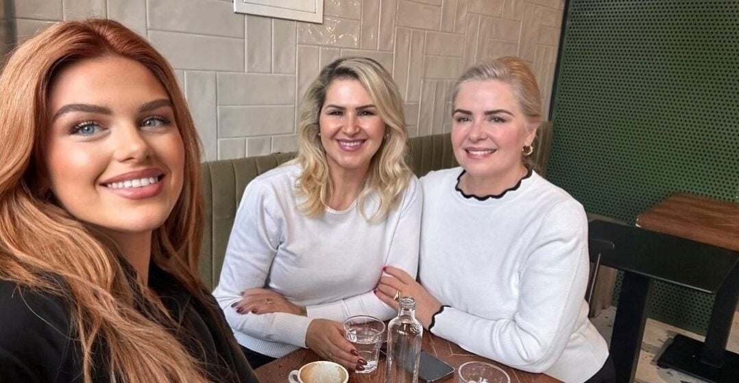 Learta Jakupi del për kafe më nënën dhe vjehrrën, ja si e përshkruan takimin