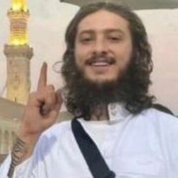 Flokët e mjekrën shumë të gjatë, Fero e paska ndryshuar komplet pamjen