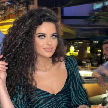 Gëzimja paska shtuar goxha peshë, i dalin tulat!