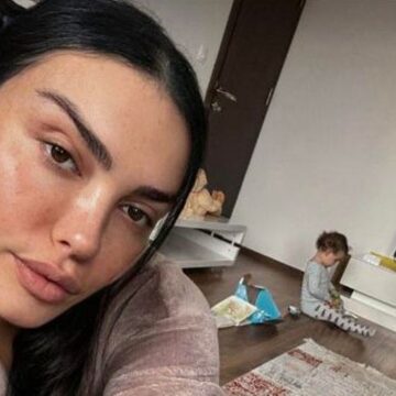 Einxhel Shkira qenka shumë grua e pakujdesshme, e paska lënë tërë shtëpinë ‘lëmsh’