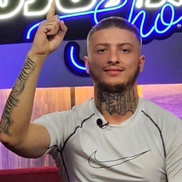 Fero i është përkushtuar shumë fesë, del me reagim të ashpër për ata që nuk e agjërojnë Ramazanin