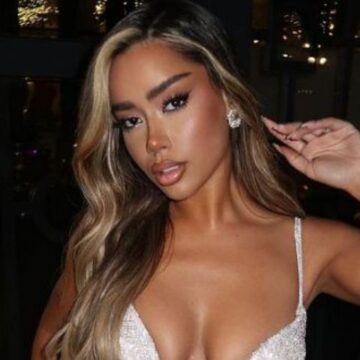 festa Festa e pret Bonartin e shtrirë në shtrat me veshje provokuese të kuqe, atij do t’i dalë flaka