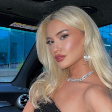 dea Dea Mishel vazhdon të tërheqë vëmendje me fotografitë në bikini