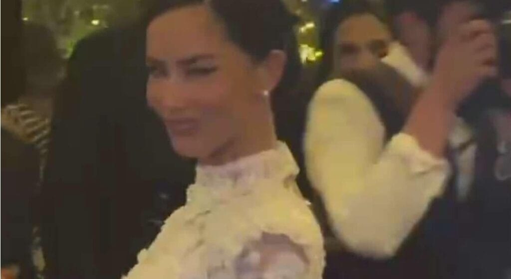 Dafina me burrin ia qesin flakën dasmës, e kcejnë qyqekun më mirë se krejt dasmorët