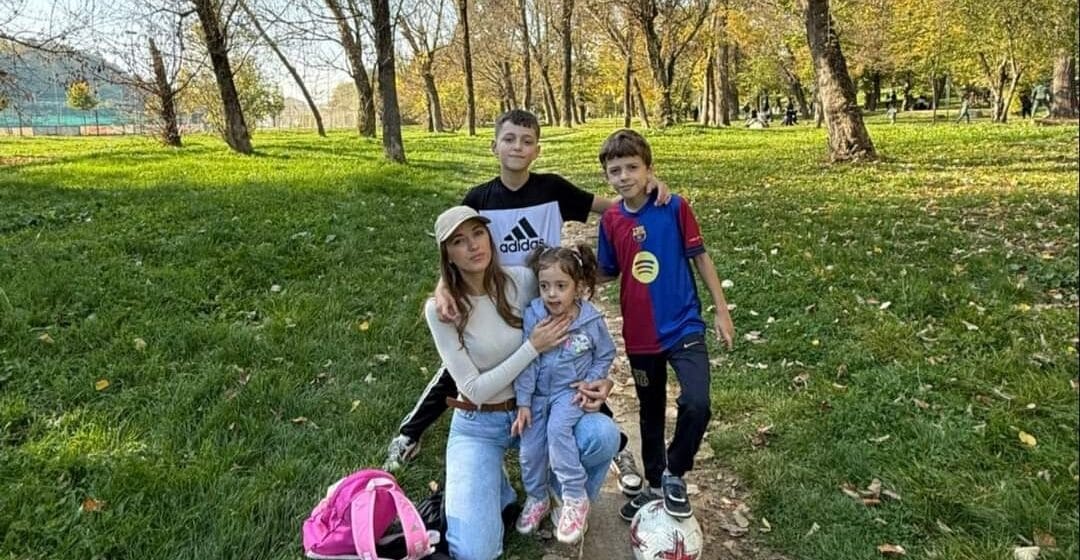 Kështu duket e diela e ministres Albulena Haxhiu