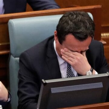 Albin Kurti LAJMI I FUNDIT: Albin Kurti jep dorëheqje nga posti i kryeministrit