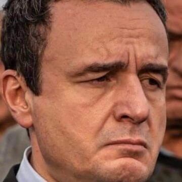 Pasi u mashtrua, Albin Kurti bën edhe një lëshim të rëndë, e pranon publikisht dhe kërkon falje