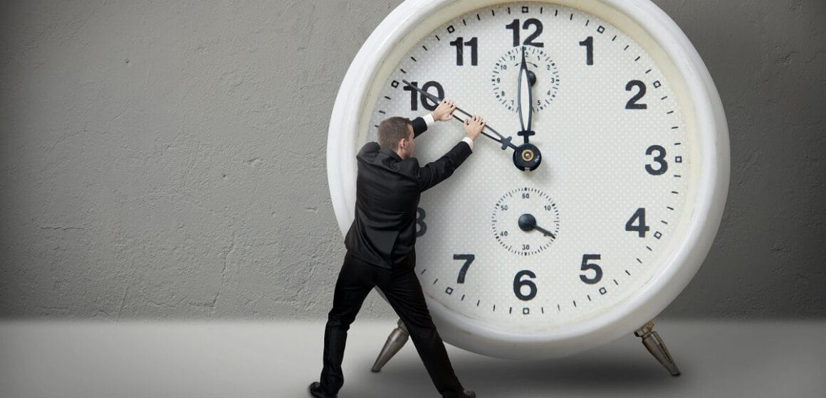 Nderrimi-i-ores. Të dielën ndërrohet ora, a do të fleni një orë më shumë apo më pak?