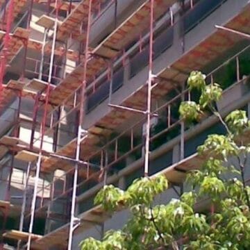 skela Ngjarje e rëndë në Prishtinë, ra nga skelat, një rumun vdes në vendin ku ishte duke punuar