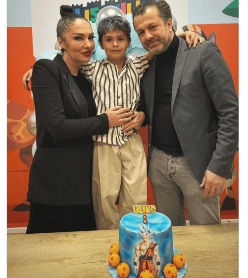 adelina islajli Si rrallëherë, Adelina Ismaili publikon një moment të veçantë me bashkëshortin e saj, sa shumë qenka plakur ai, do të habiteni