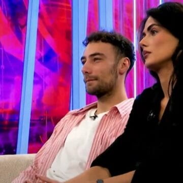 Vetëm pak kohë pas ndarjes nga Diana, Arioni shihet në shoqërinë e dikujt tjetër – e paska nisur jetën e re