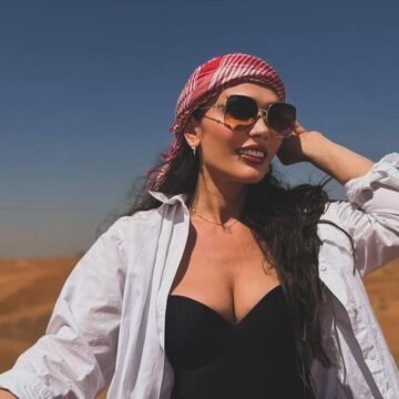 Drenusha Latifi shkëlqen me një pamje të zjarrtë nga Prishtina – Eleganca dhe vetëbesimi në një foto