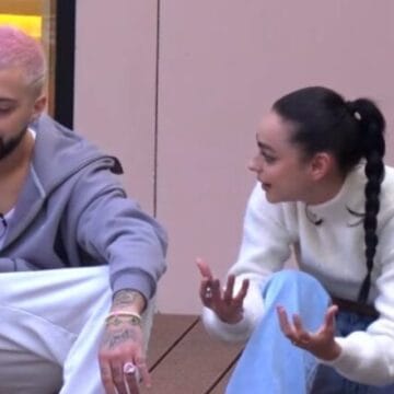 Gjesti bën veprimin e ulët, e pështyn Eglin në fytyrë, pamjet po bëjnë xhiron në rrjetet sociale