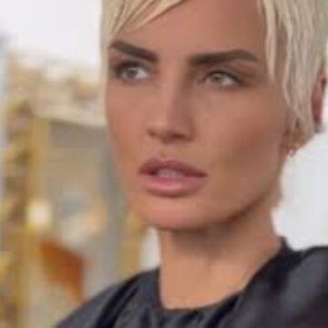 E dhimbshme: Genta Ismajli po vuan nga një sëmundje e rëndë, publikohen pamjet e saj në gjendje të rëndë