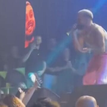 gjesti1 Gjestit i ndodh incidenti i madh në koncert, fituesi i BBVA-së frikësohet keq – shokohet publiku