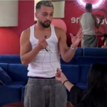 Egli nuk lë gjë pa i thënë Gjestit, ky i fundit i habiti të gjithë me reagimin që bëri