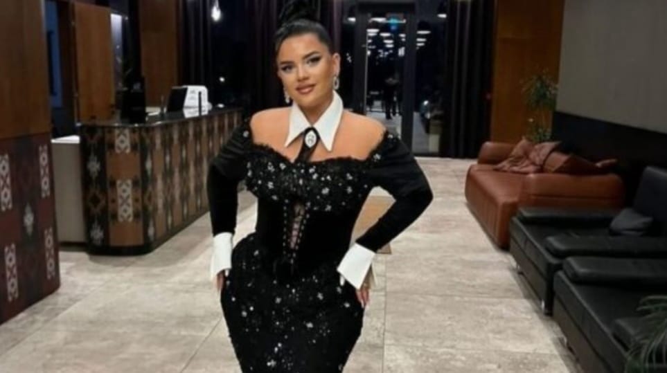 gresa Gresa e Big Brotherit është dashuruar në veten, thotë se është “bombë”