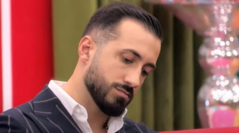 jozizi Jozit i ndodh e papritura pasi e goditi me shuplakë Gjestin