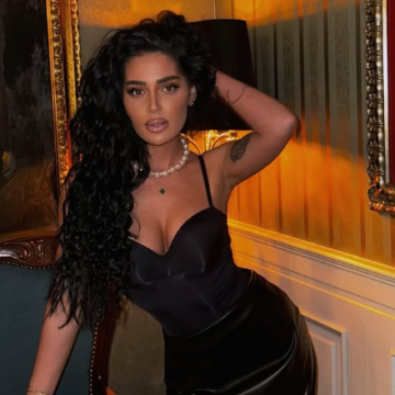 Zoja Nushi ‘elektrizon’ ndjekësit me fustanin magjik blu – Elegancë, shkëlqim dhe stil që nuk kalon pa u vënë re!