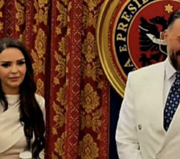 Vajza e ish-presidentit Rugova, Teuta Rugova kurorëzohet me Agron Xheloshajn në një ceremoni madhështore në Katedrale