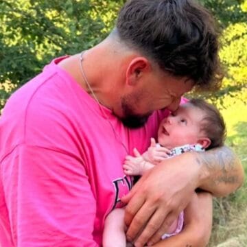 520207131_780385407673751_4299931591816366226_n Mevlani bëhet baba, publikon foton e parë me vajzën, por gruan nuk e ka askund ngat vetes – pamje e dhimbshme