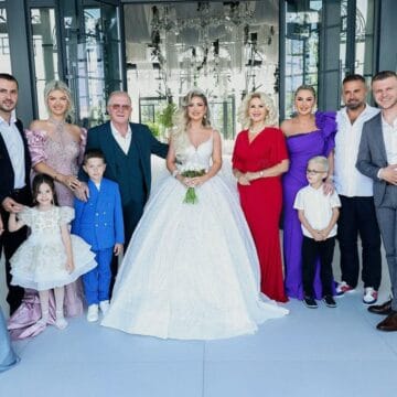 engji-1 Shyhretja e martoi çikën e vogël e krejt familja shkëlqyen në dasëm, por kjo është gjendja e tyre një ditë pas ahengut