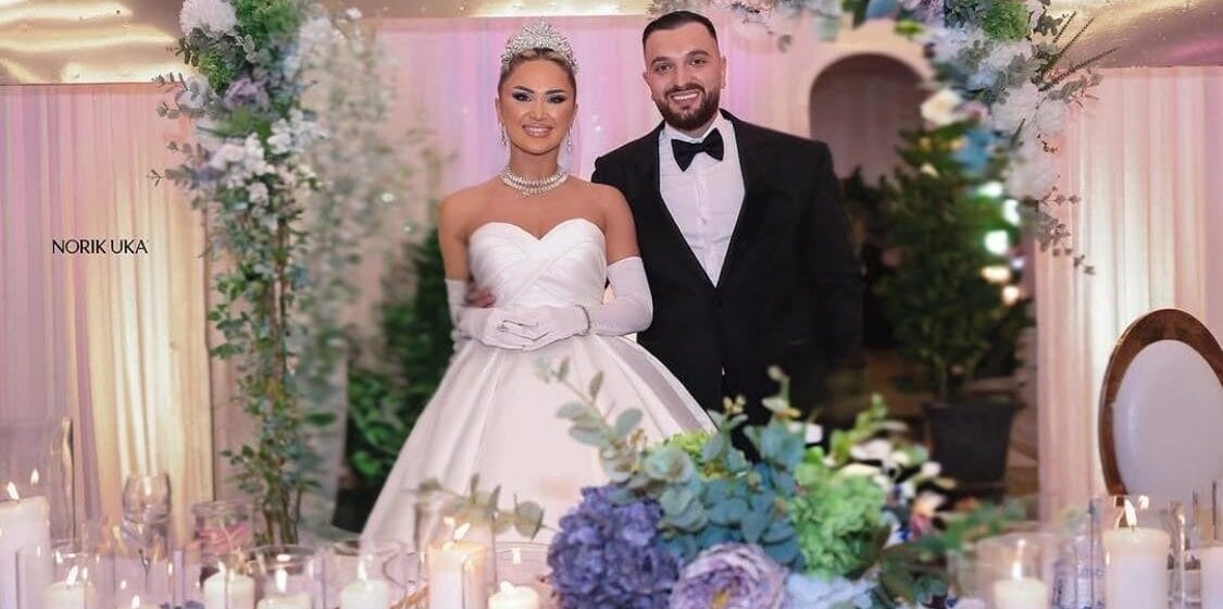 engjiii Harroni krejt veshjet që ia patë deri tash, Engji ia bëri zemrën mal vjehrrës me veshjen e Opojës – ja si doli para grave