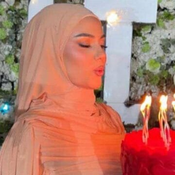 hati “Bye bye Jashar”, zbulohet biznesmeni që ia organizoi ditëlindjen Hatit, dalin pamjet kur i qëndron pranë çdo moment