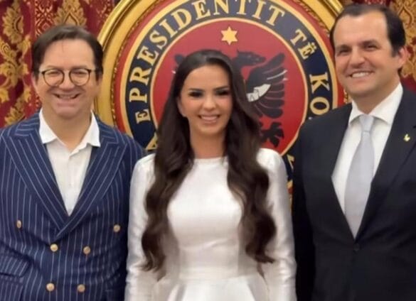 teuta Momenti emocionues kur Teutën e përcjellën vëllezërit për tek burri